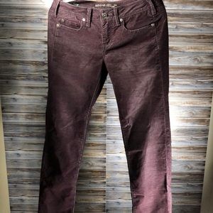 Stone Love Skinny Jean